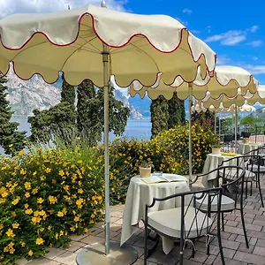https://oasi-beach.hotelinveneto.com